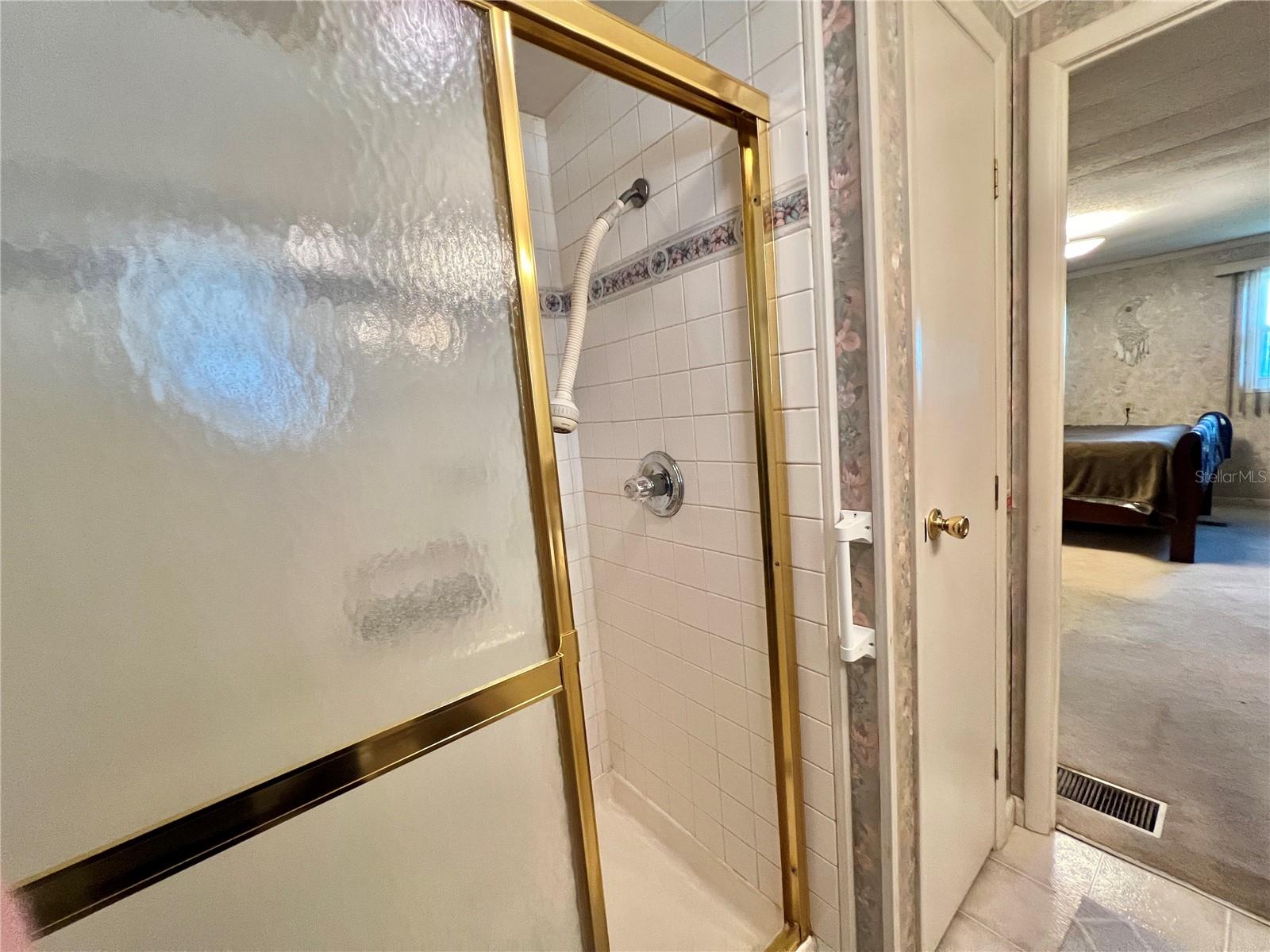 HAWTHORNE AT LEESBURG A COOP - Residential