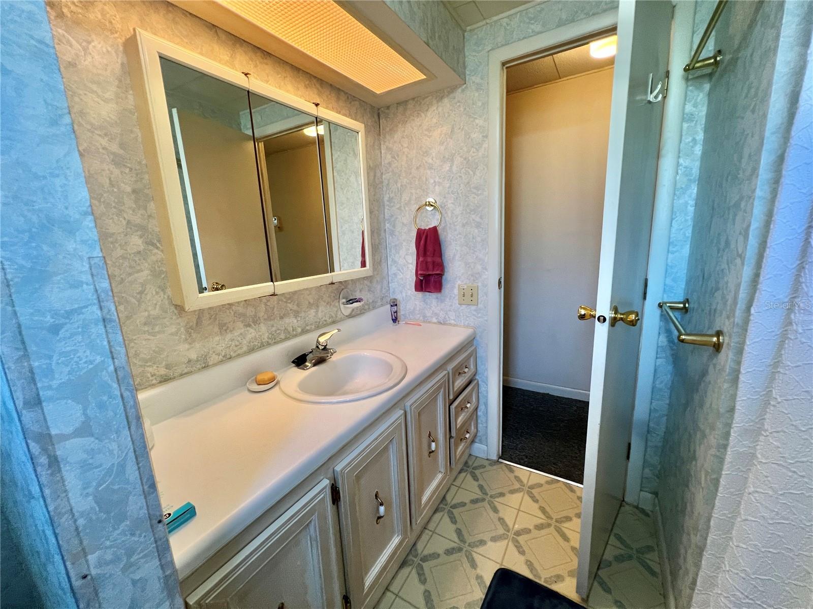 HAWTHORNE AT LEESBURG A COOP - Residential