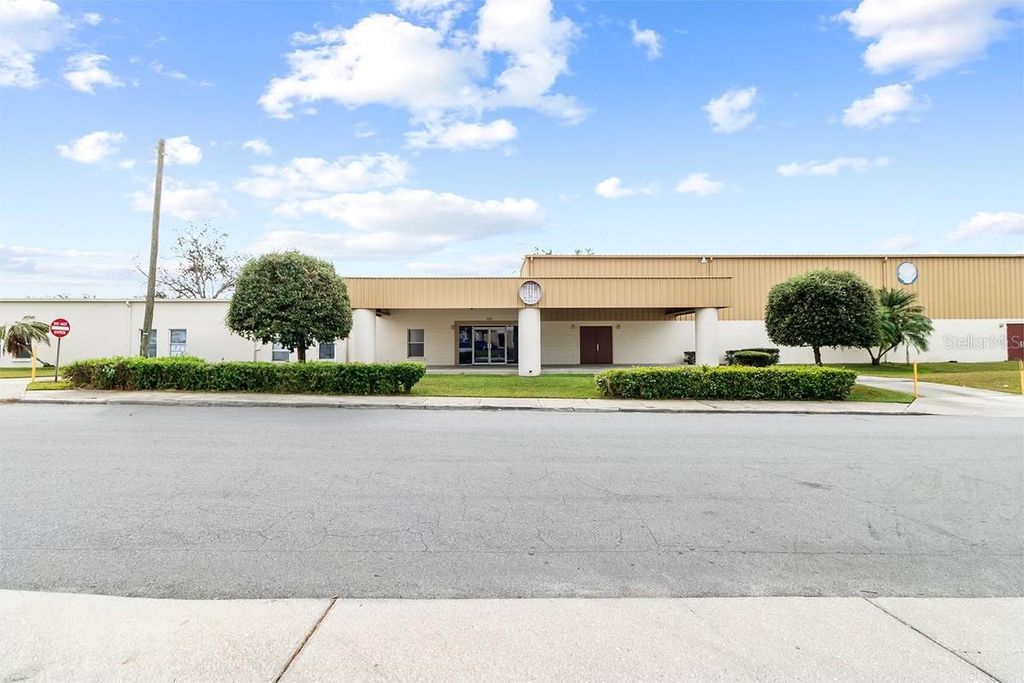 Photo of 926 Quincy Street, Lakeland, FL 33815 (MLS # R4908467)