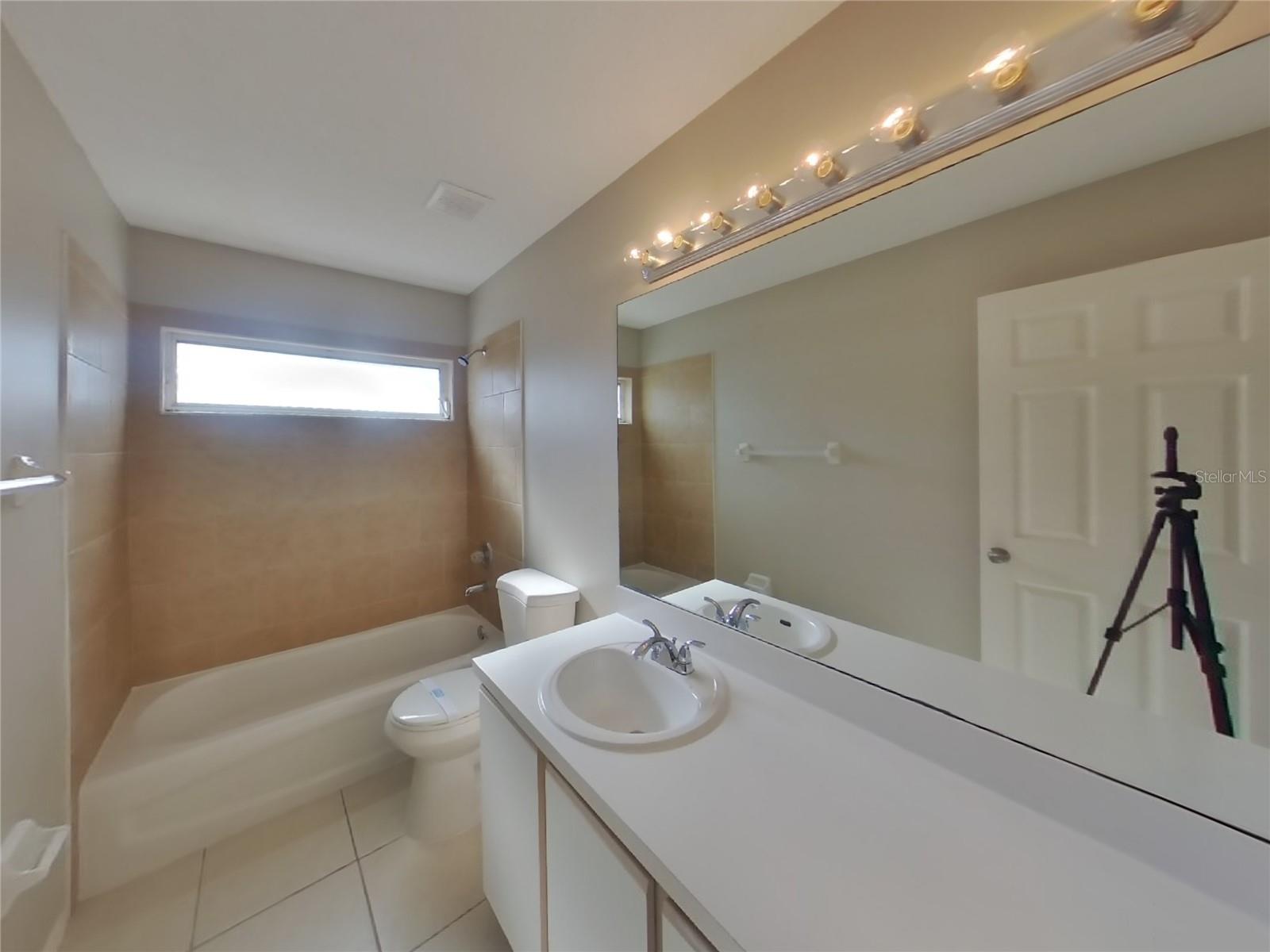 COUNTRY HILLS EAST UNIT ONE - Residential Lease