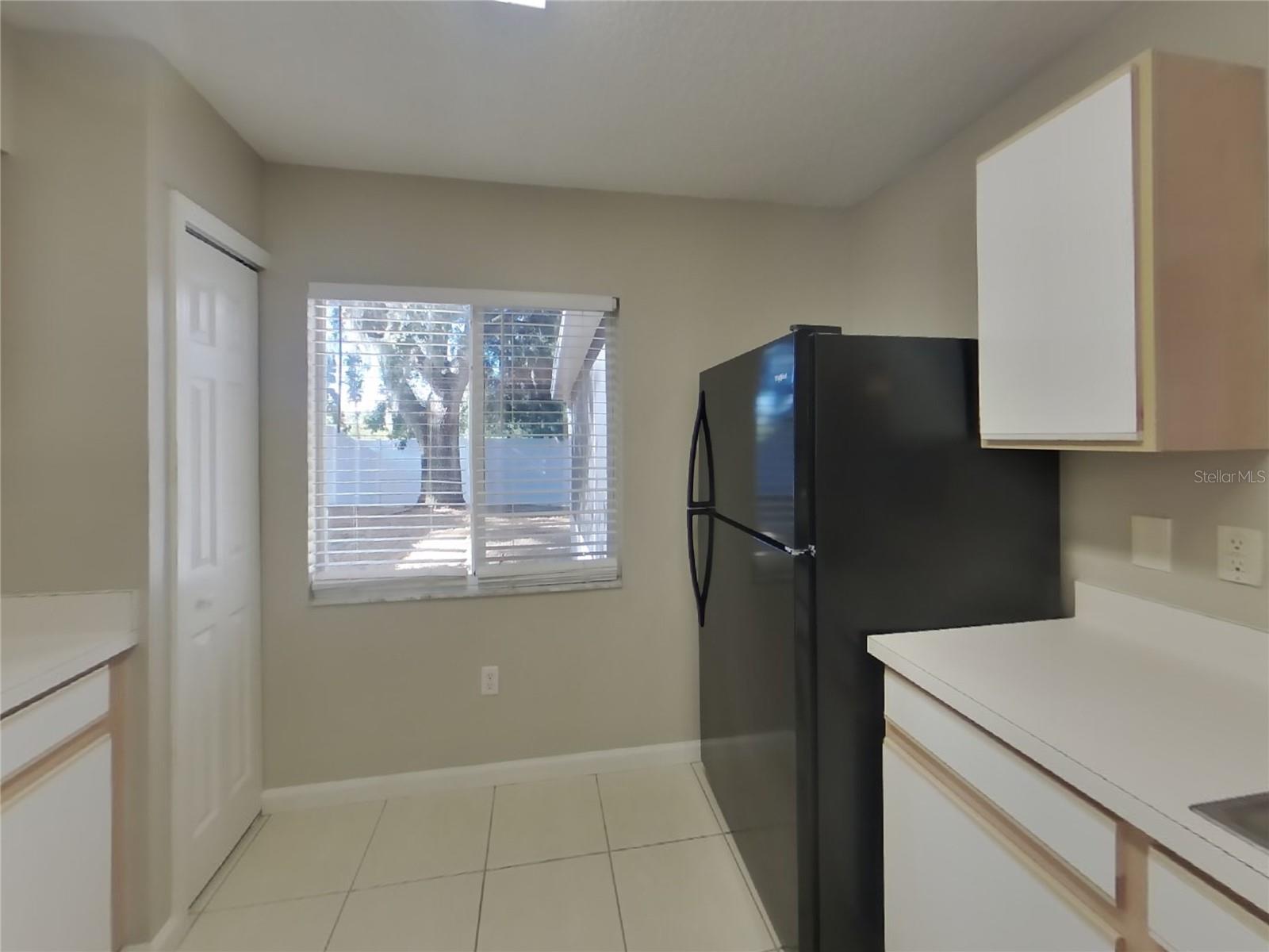 COUNTRY HILLS EAST UNIT ONE - Residential Lease