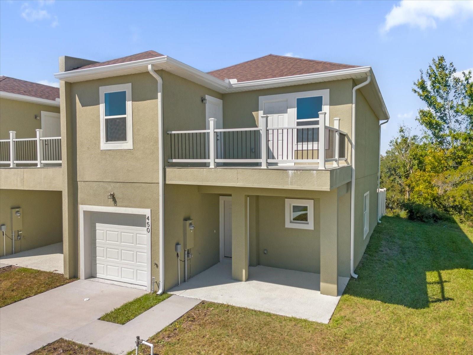 450 LAKE SHORE PARKWAY