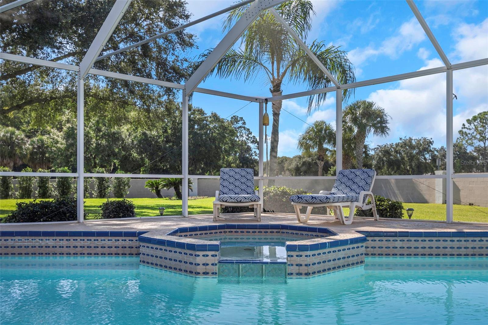 FOUNTAINS AT CYPRESS LAKES THE - Residential