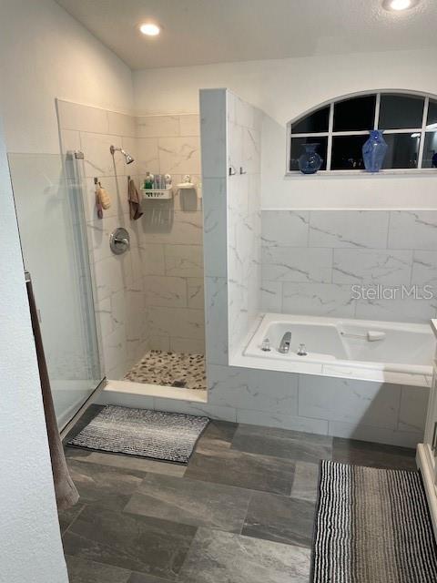 FOUNTAINS AT CYPRESS LAKES THE - Residential