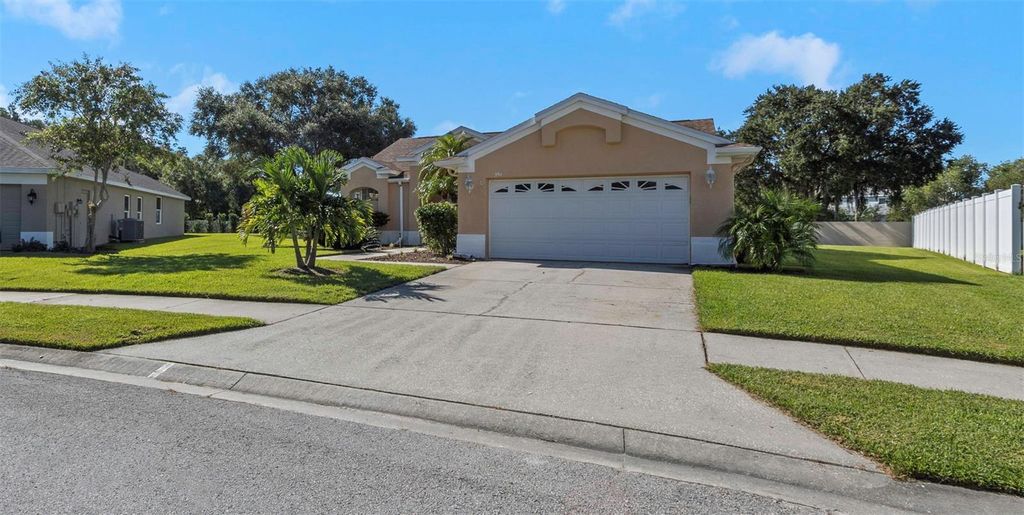 Photo of 394 Fountainview Circle, Oldsmar, FL 34677 (MLS # TB8460079)