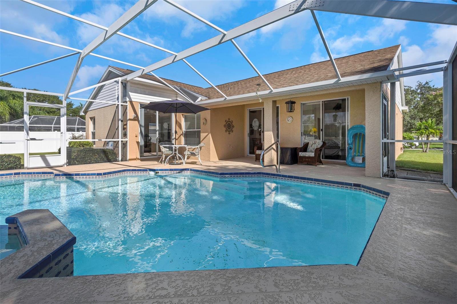 FOUNTAINS AT CYPRESS LAKES THE - Residential