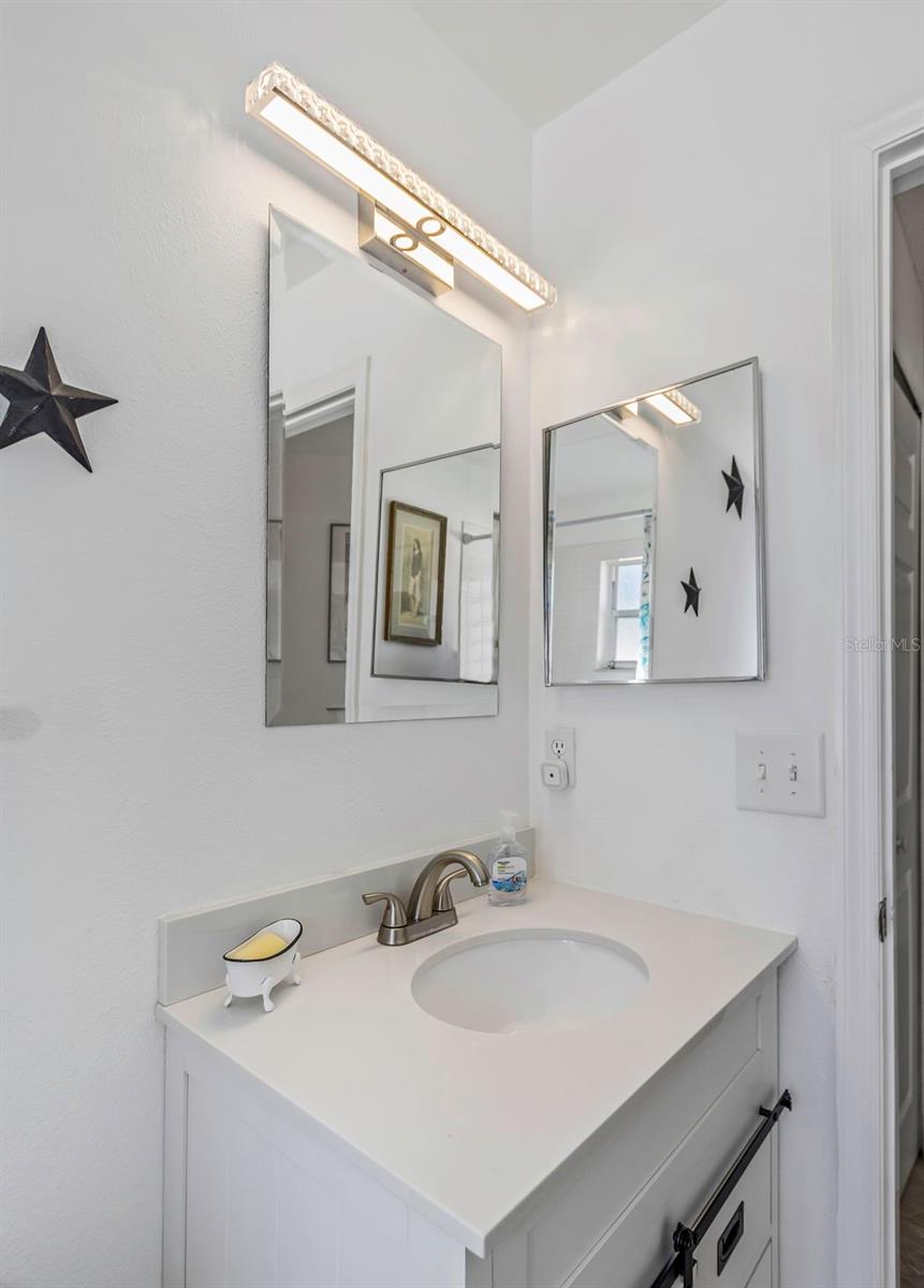 FOUNTAINS AT CYPRESS LAKES THE - Residential