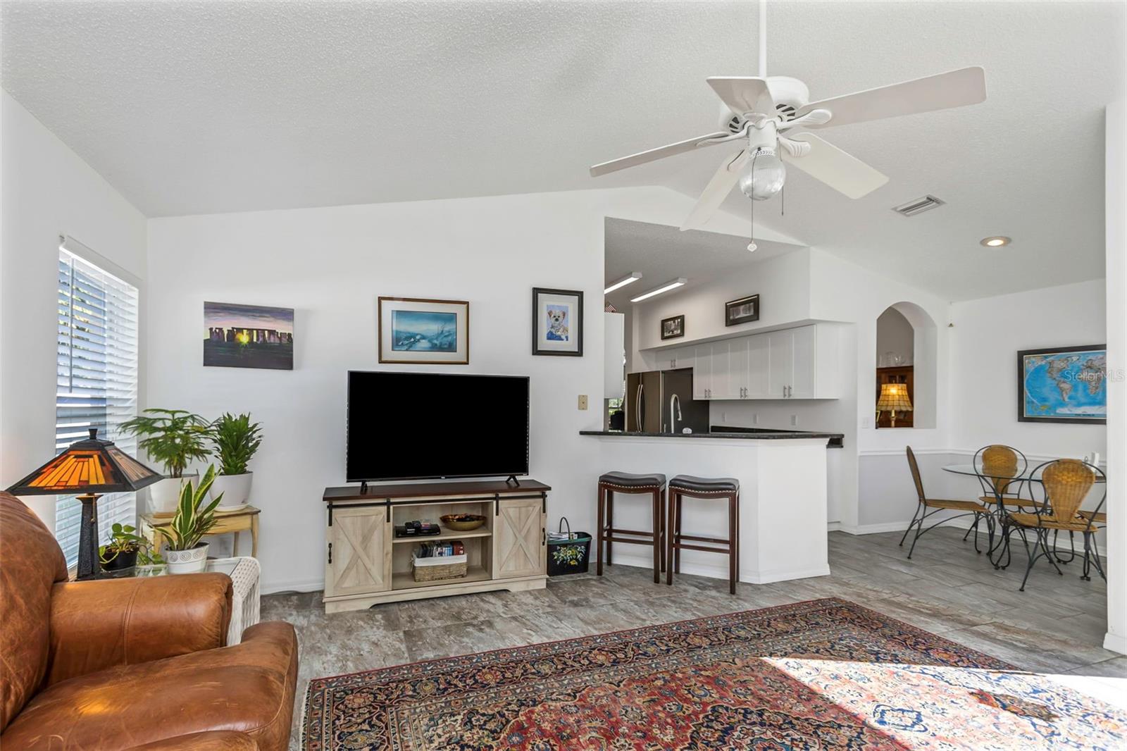 FOUNTAINS AT CYPRESS LAKES THE - Residential