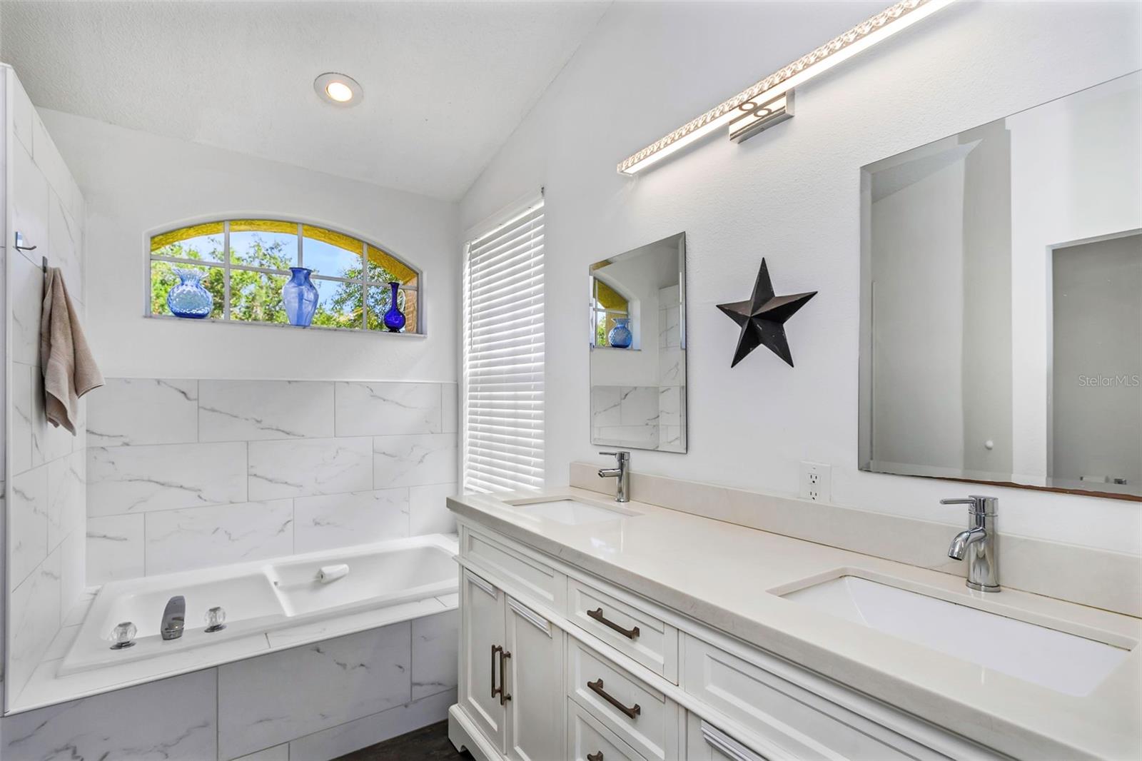 FOUNTAINS AT CYPRESS LAKES THE - Residential