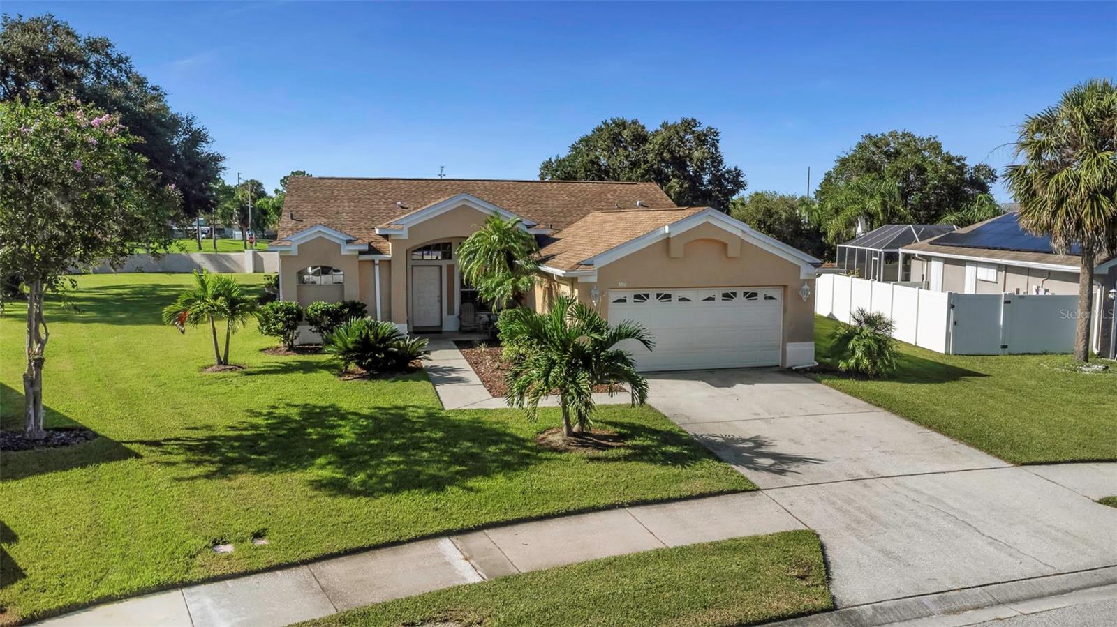 FOUNTAINS AT CYPRESS LAKES THE - Residential
