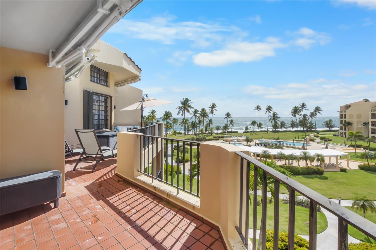 CRESCENT BEACH - Residential