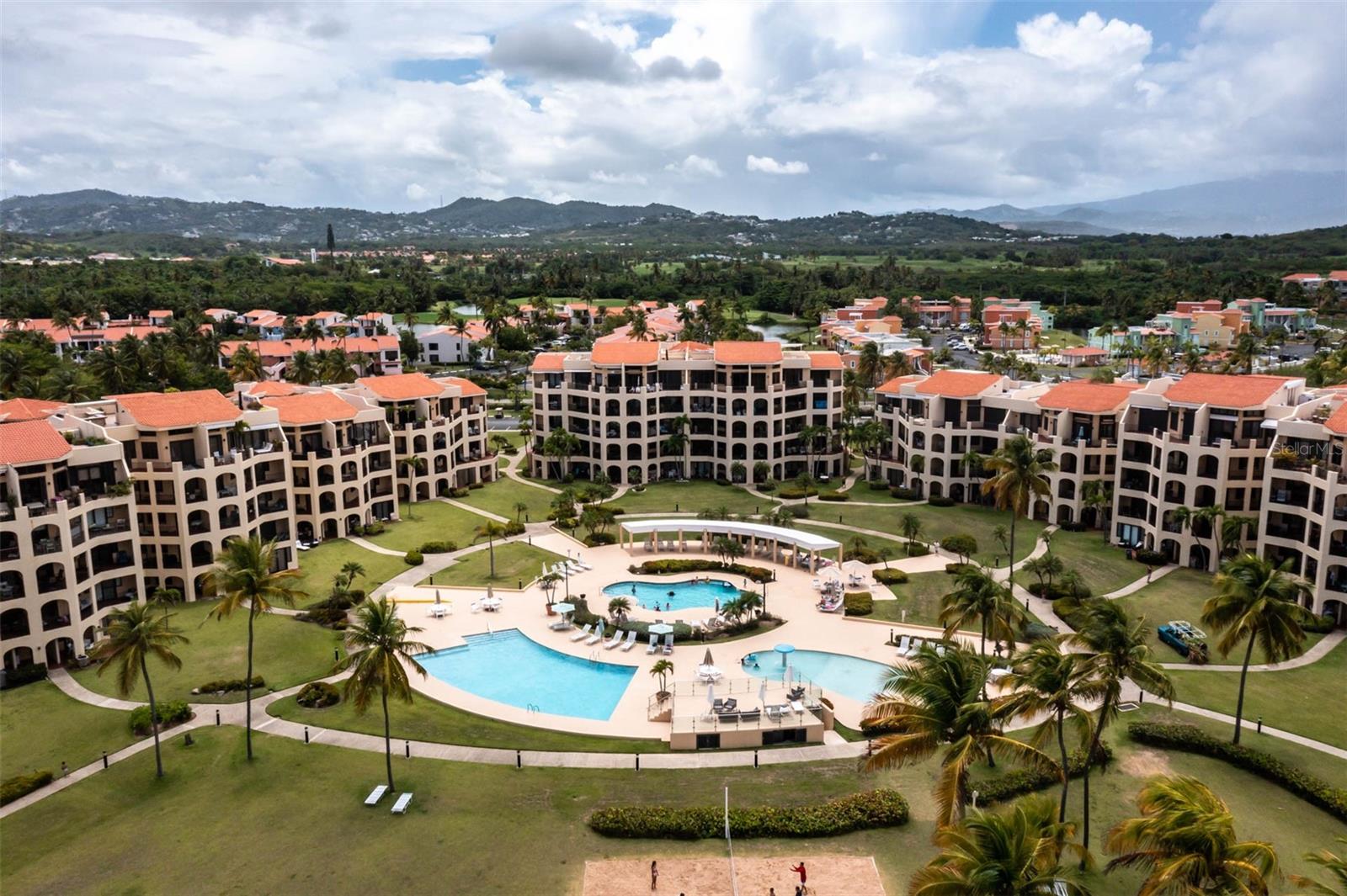 CRESCENT BEACH - Residential