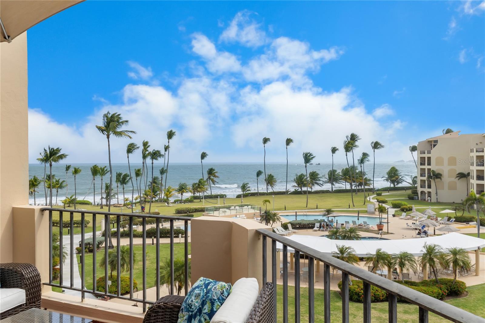 CRESCENT BEACH - Residential