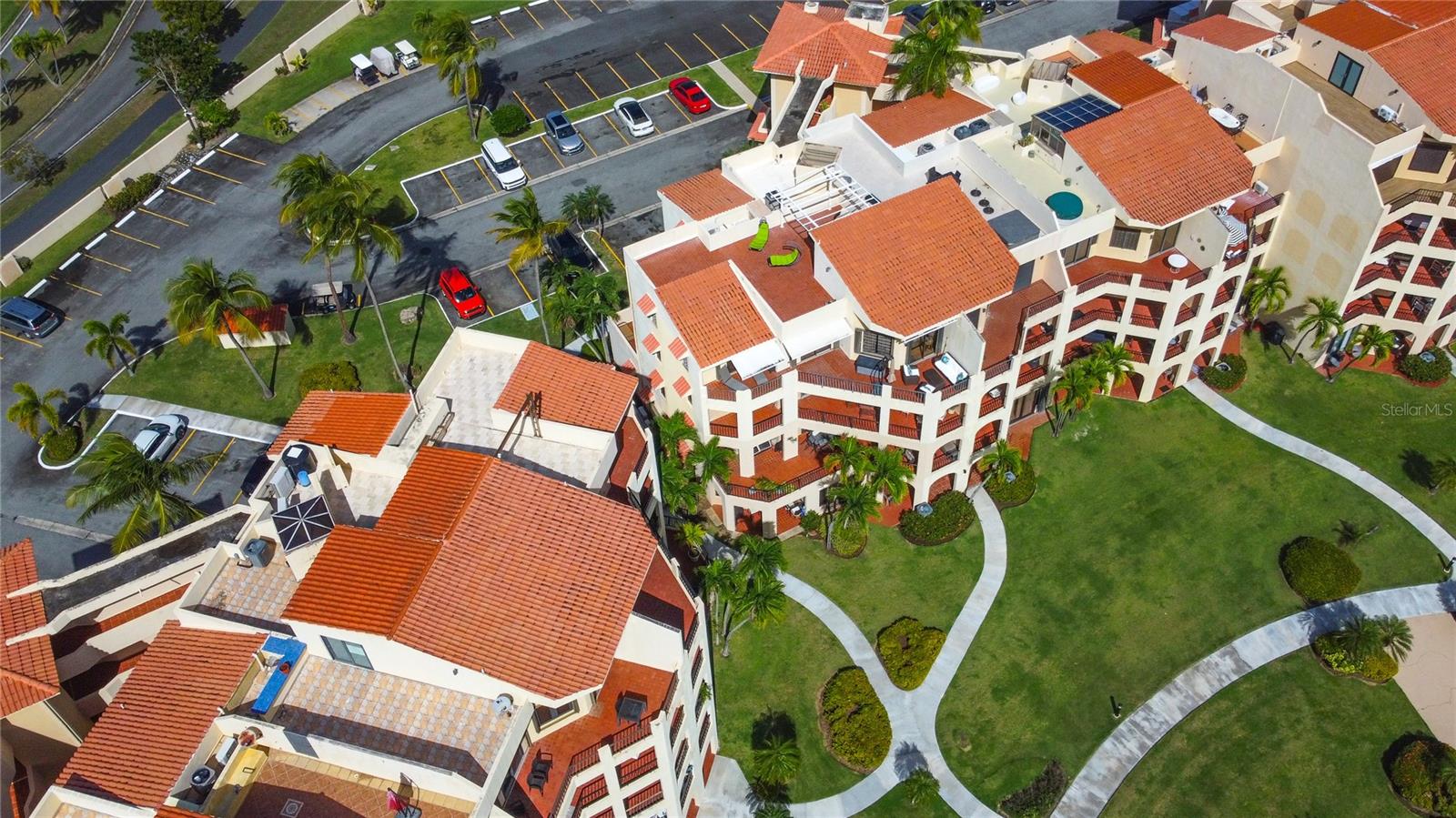 CRESCENT BEACH - Residential