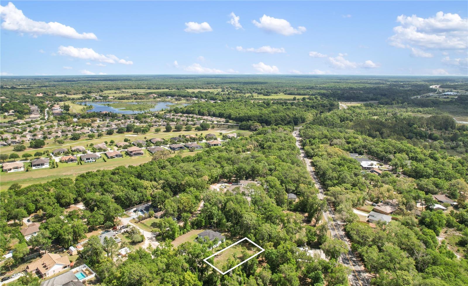 MOUNT PLYMOUTH - Land