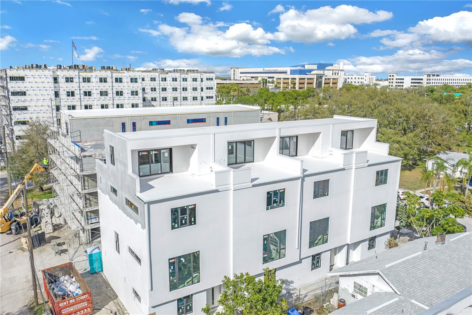 14TH STREET VILLAS - Residential