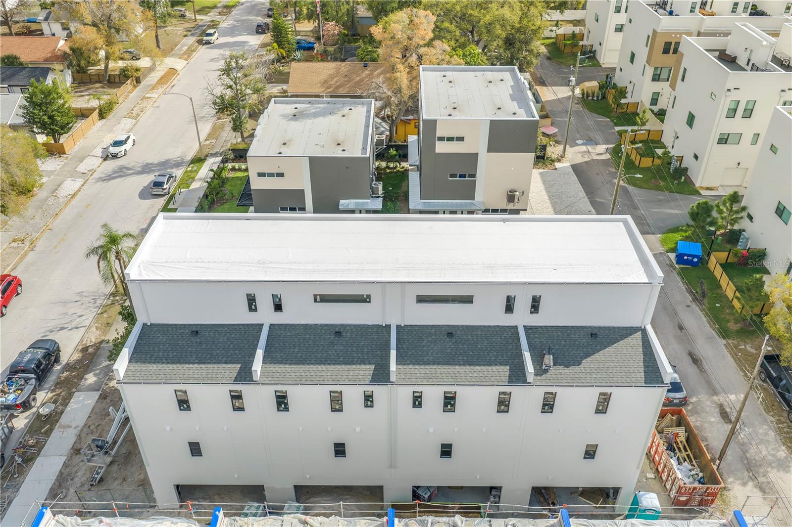 14TH STREET VILLAS - Residential