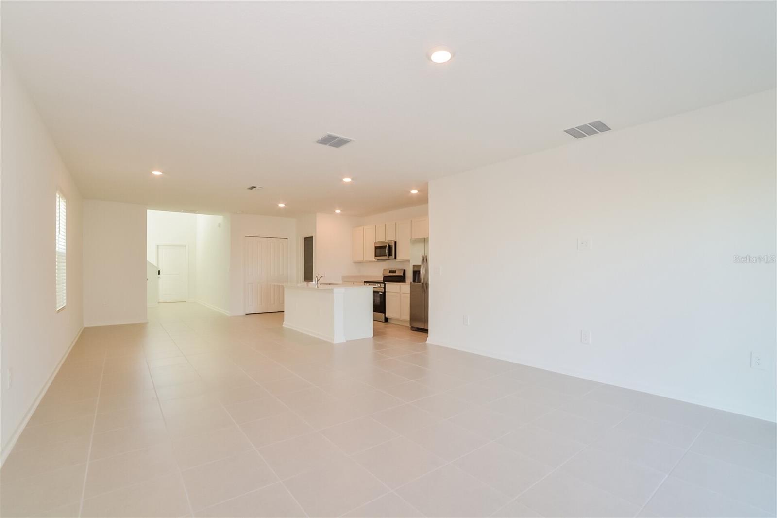 CROSSWINDS EAST PH 1 - Residential Lease