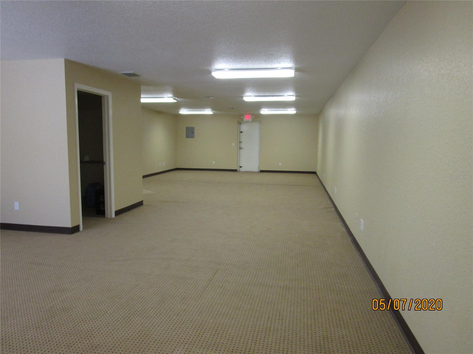 Park Center 02 - Commercial Sale