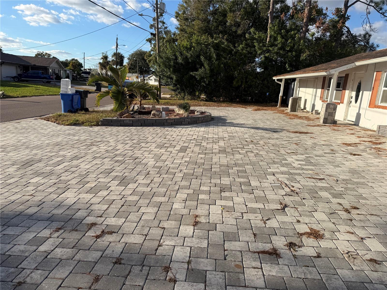 BAY CREST PARK UNIT 01 - Residential