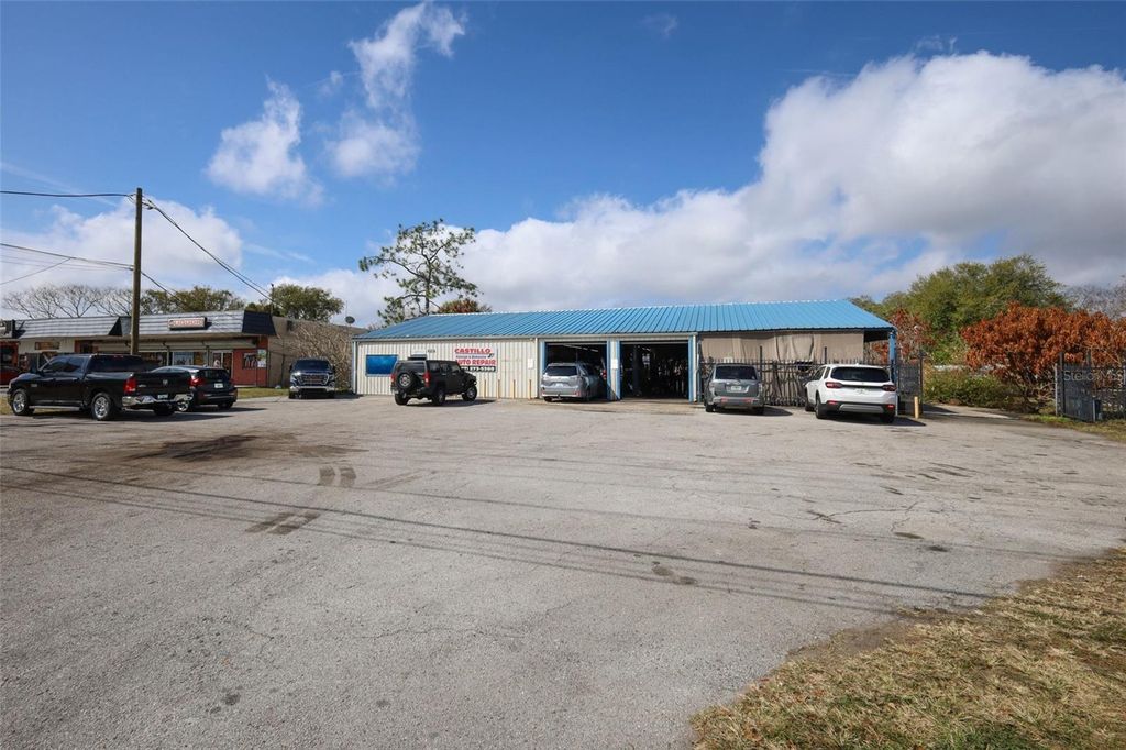 Photo of 4070 S Goldenrod Road, Orlando, FL 32822 (MLS # O6386916)