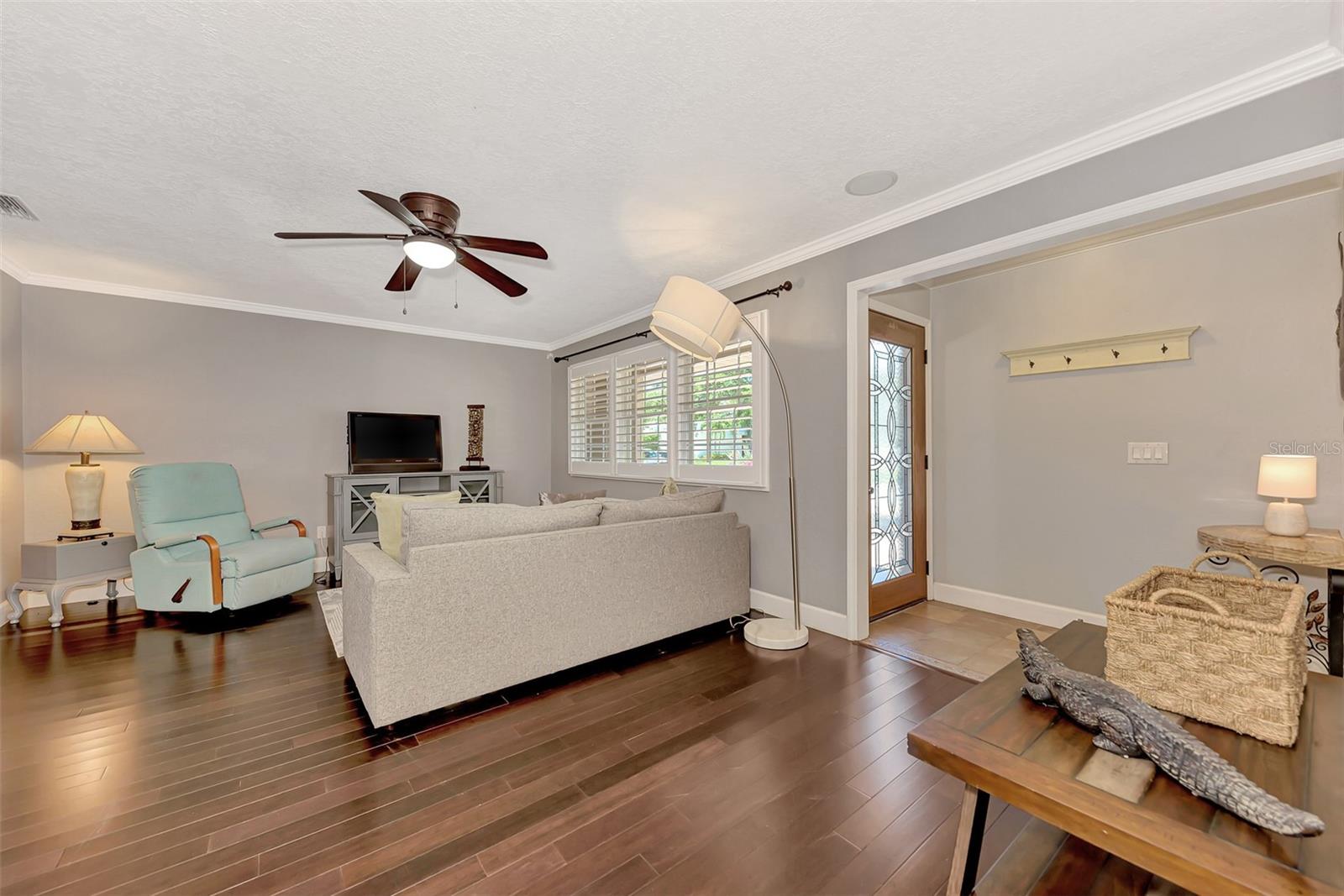 FLOYD & CAMERON SUB - Residential Lease