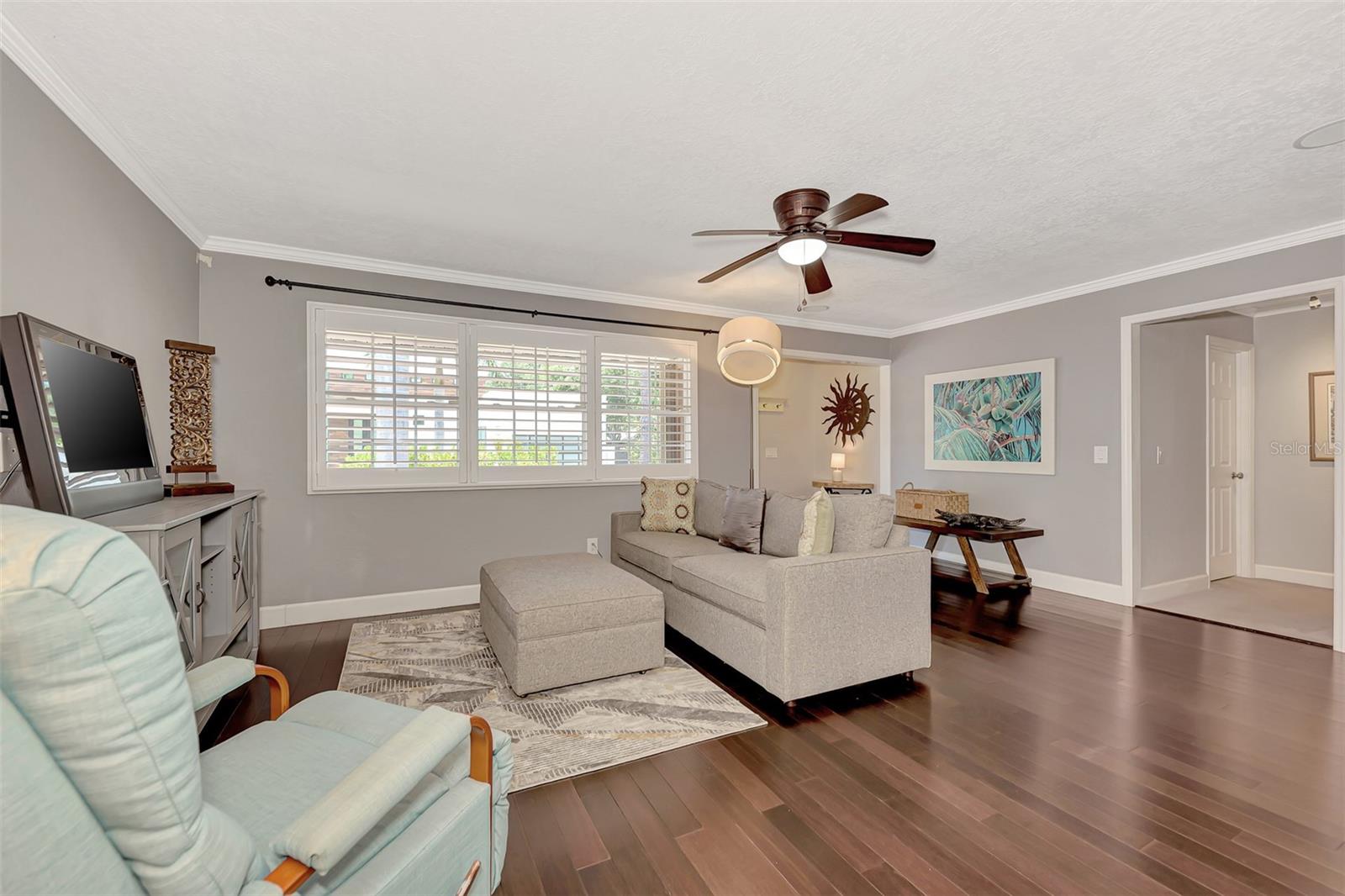 FLOYD & CAMERON SUB - Residential Lease