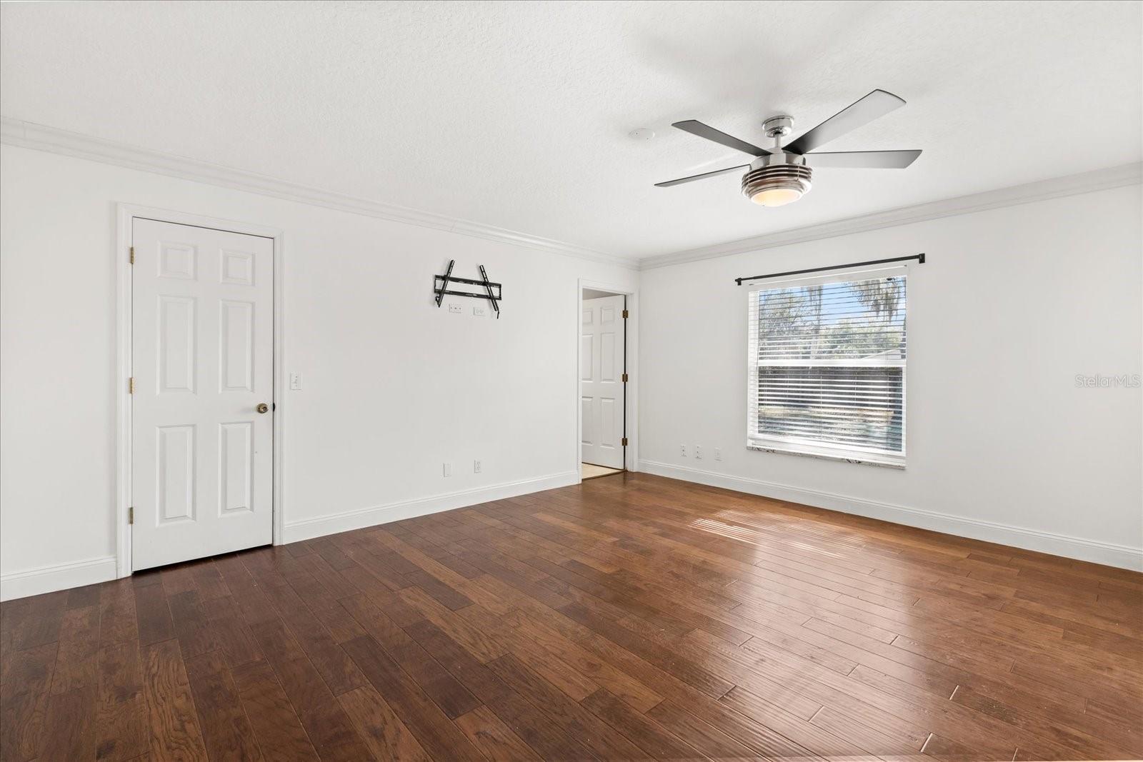 EUSTIS LAKE YALE LANDING ADD 01 TR A & B - Residential