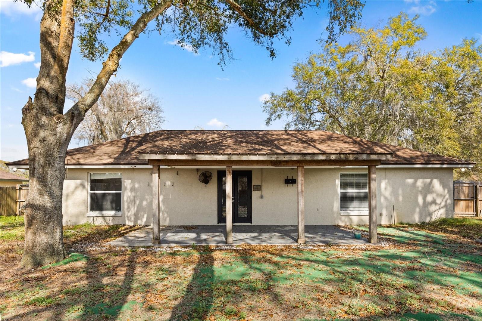 EUSTIS LAKE YALE LANDING ADD 01 TR A & B - Residential