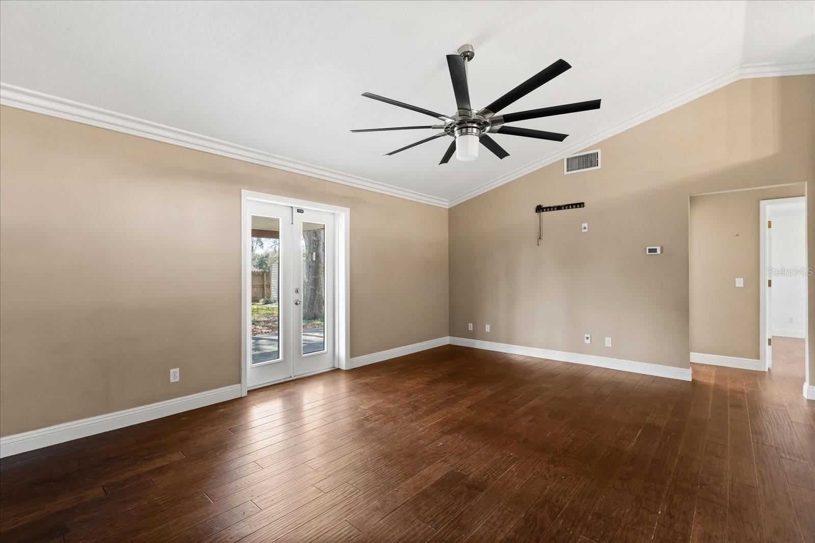 EUSTIS LAKE YALE LANDING ADD 01 TR A & B - Residential