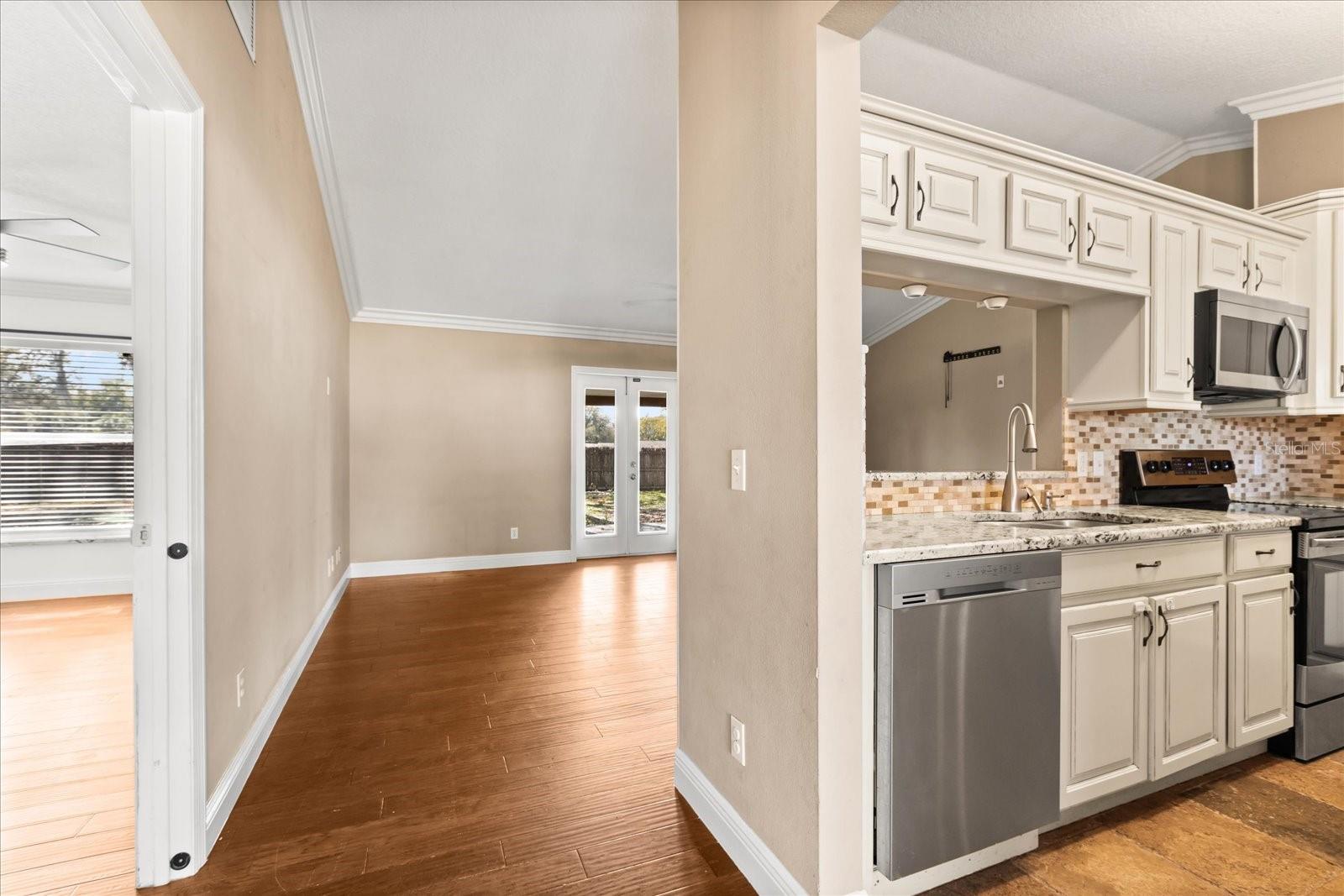 EUSTIS LAKE YALE LANDING ADD 01 TR A & B - Residential