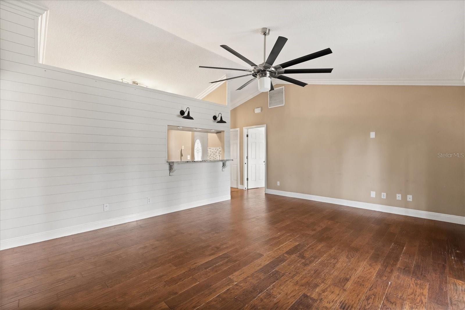 EUSTIS LAKE YALE LANDING ADD 01 TR A & B - Residential