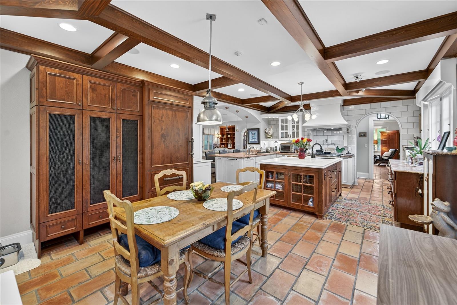 DAVIS ISLANDS PB10 PG52 TO 57 - Residential