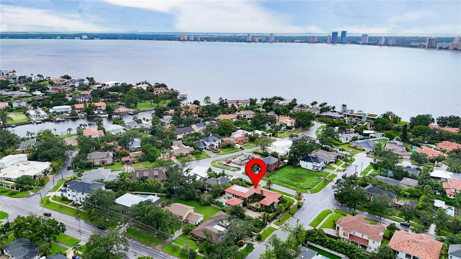 DAVIS ISLANDS PB10 PG52 TO 57 - Residential