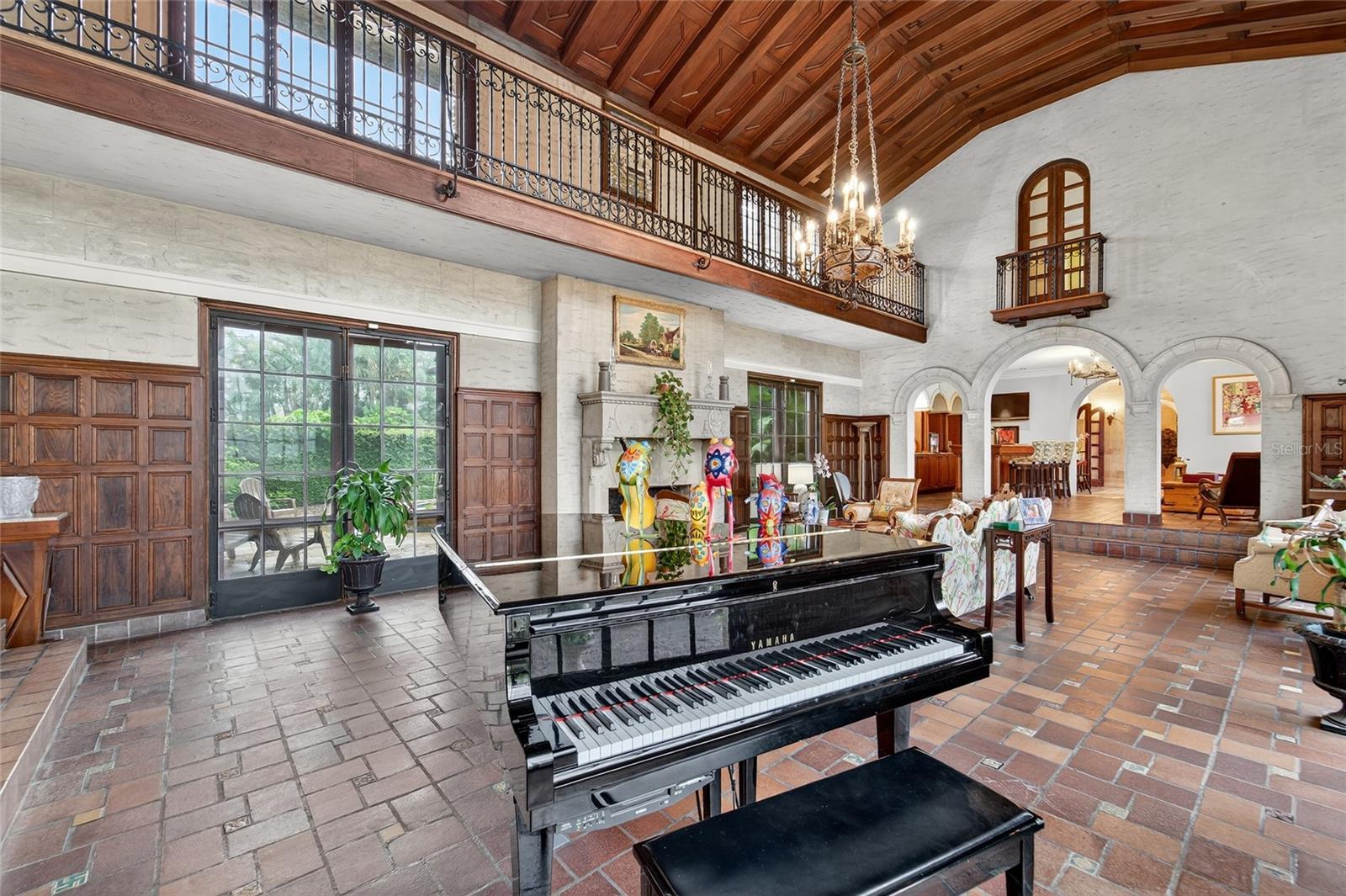 DAVIS ISLANDS PB10 PG52 TO 57 - Residential