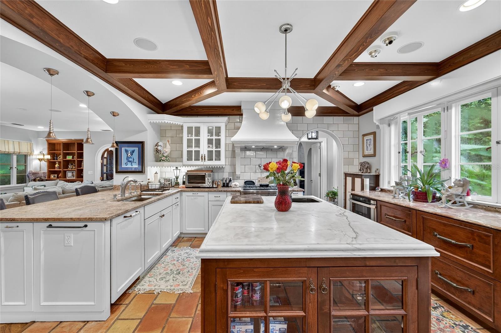 DAVIS ISLANDS PB10 PG52 TO 57 - Residential