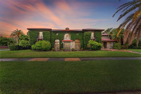 Photo of 301 Caspian Street, Tampa, FL 33606 (MLS # TB8422893) Photo of 301 Caspian Street, Tampa, FL 33606 (MLS # TB8422893)