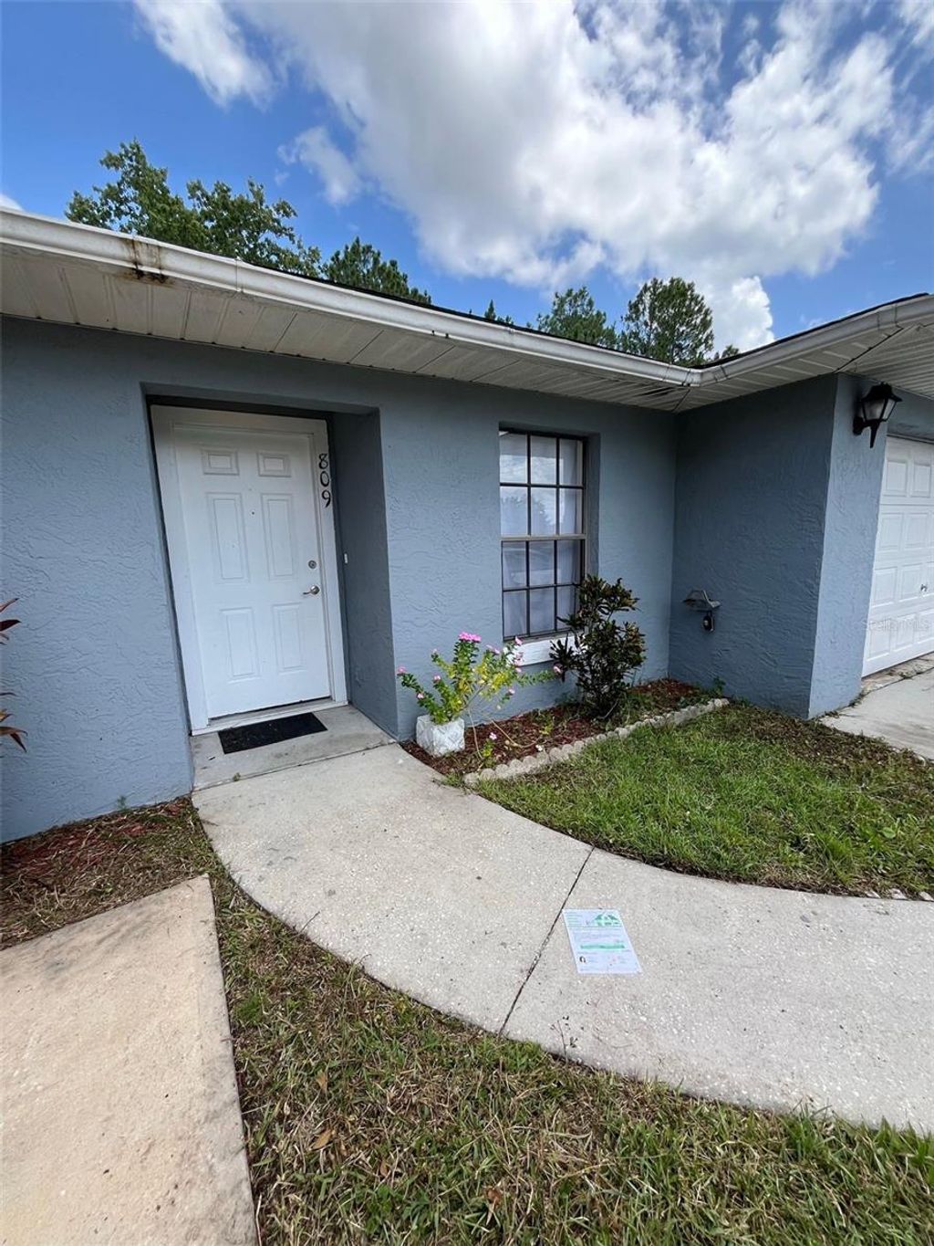 Photo of 809 Glastonbury Drive, Kissimmee, FL 34758 (MLS # S5139460)