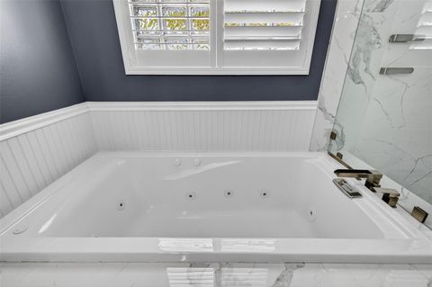 Tiny photo for 28004 Shirley Shores Road, Tavares, FL 32778 (MLS # G5104365)