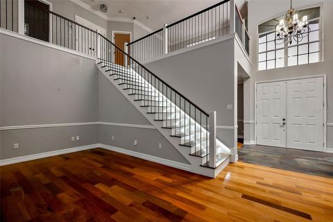 Tiny photo for 28004 Shirley Shores Road, Tavares, FL 32778 (MLS # G5104365)