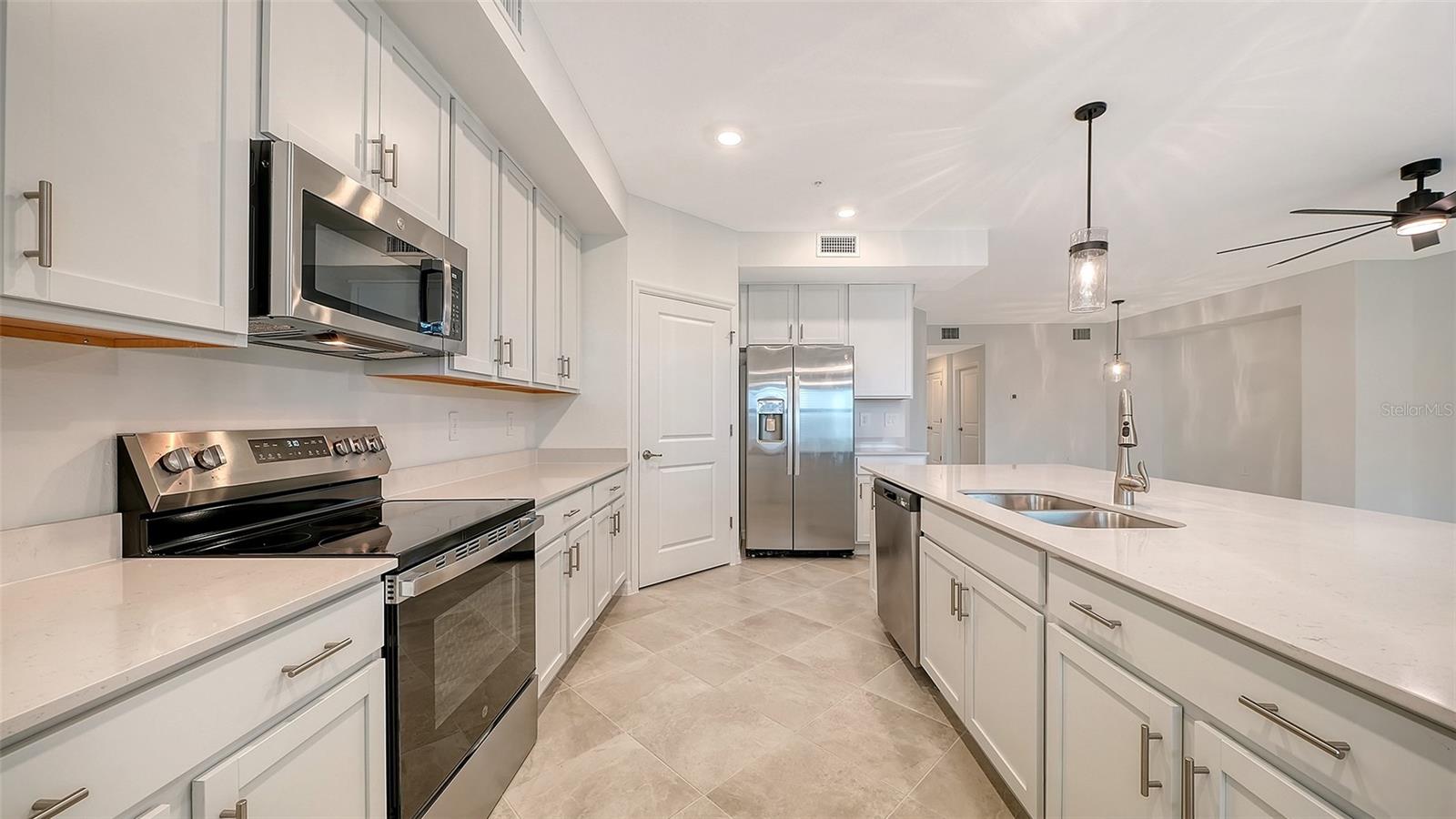 3185 LEGENDS BAY - Residential