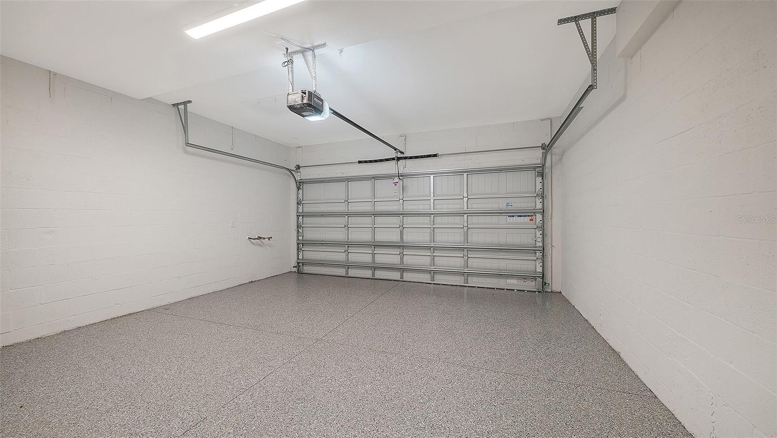 3185 LEGENDS BAY - Residential