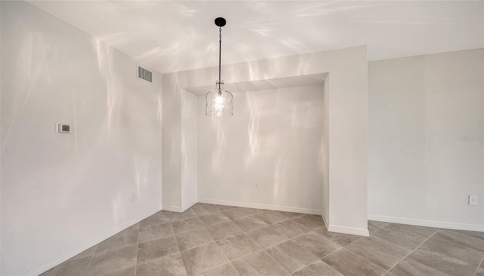 3185 LEGENDS BAY - Residential