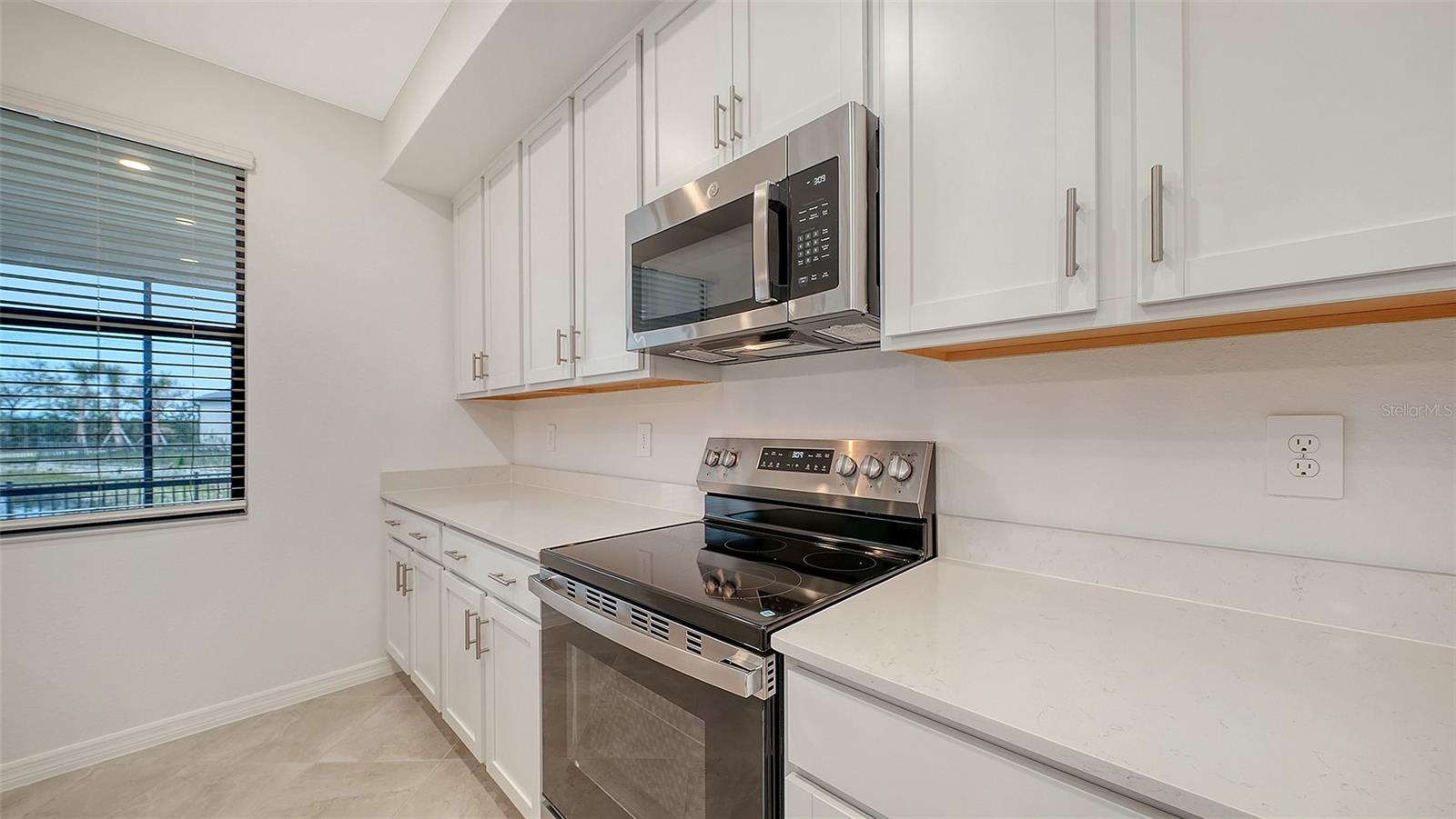 3185 LEGENDS BAY - Residential