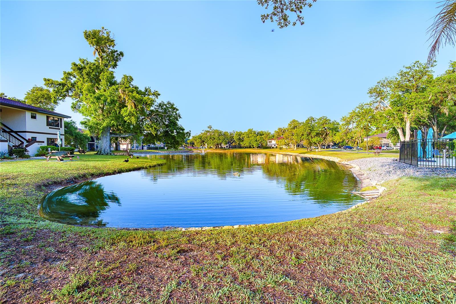 OAKES 03 - Residential