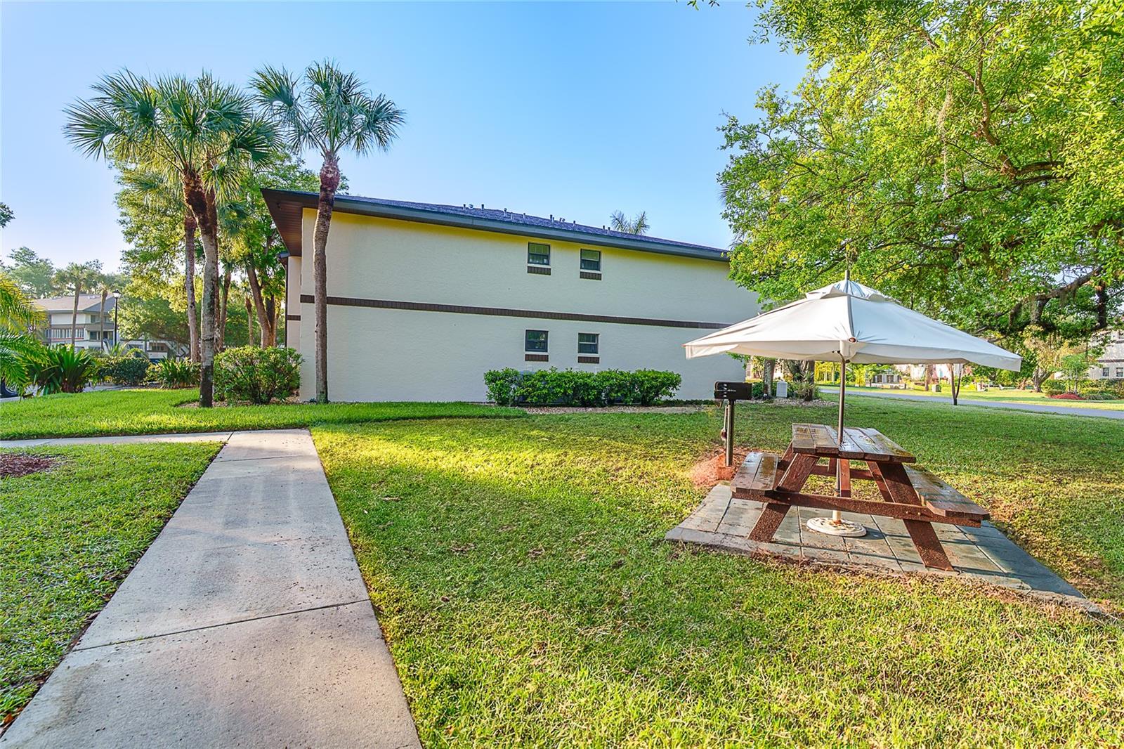 OAKES 03 - Residential