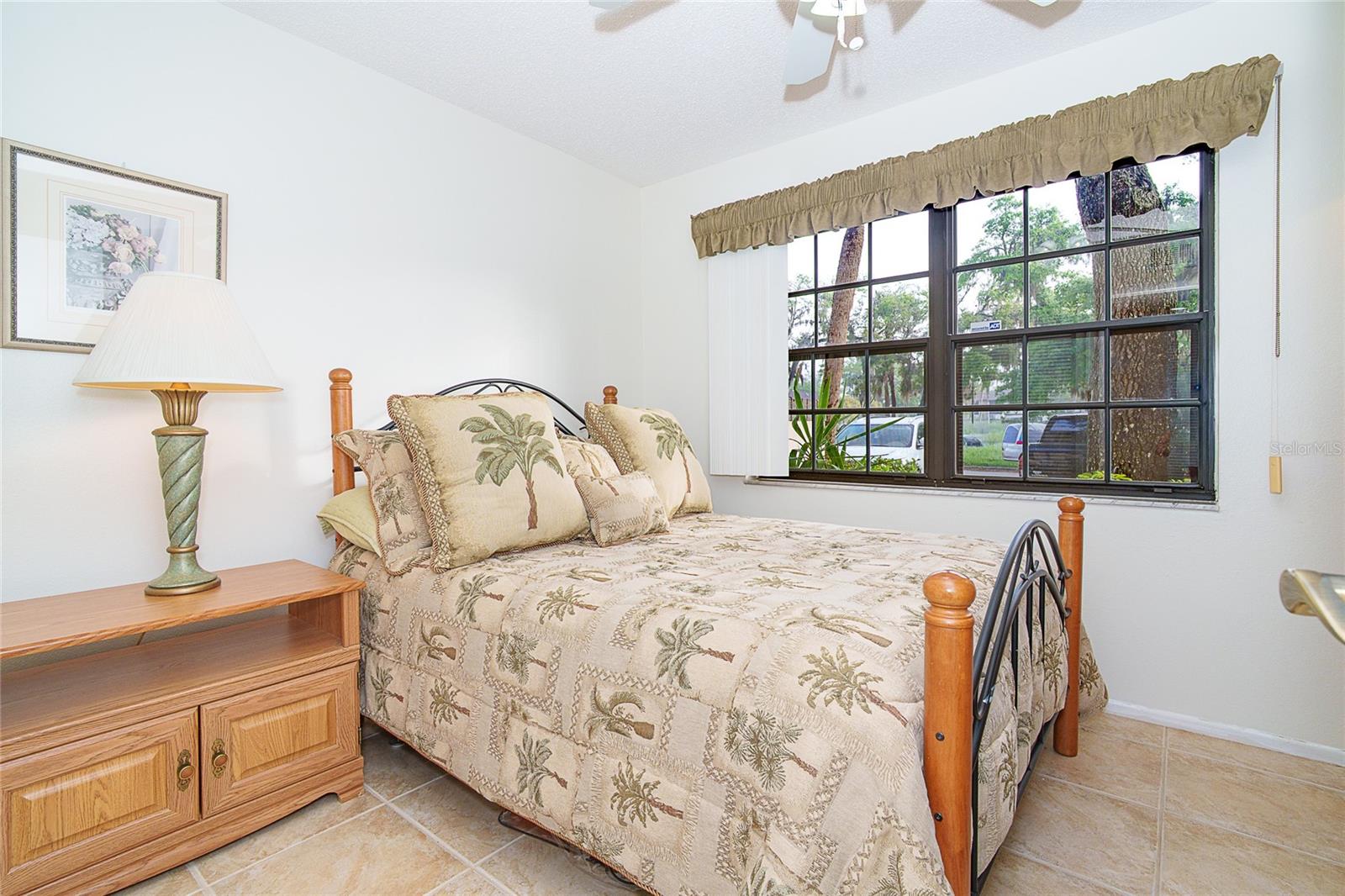 OAKES 03 - Residential