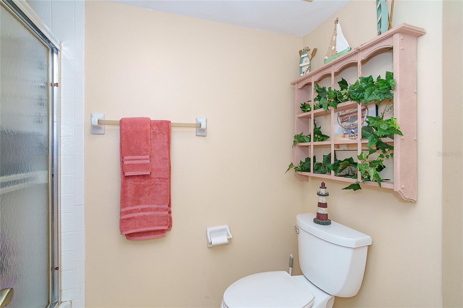 OAKES 03 - Residential