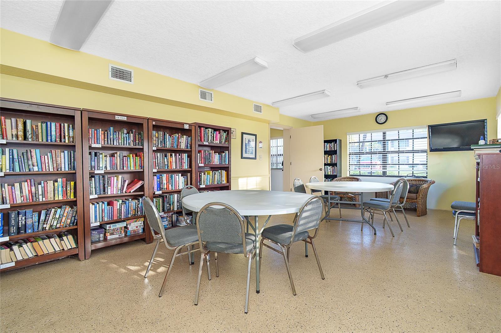 OAKES 03 - Residential