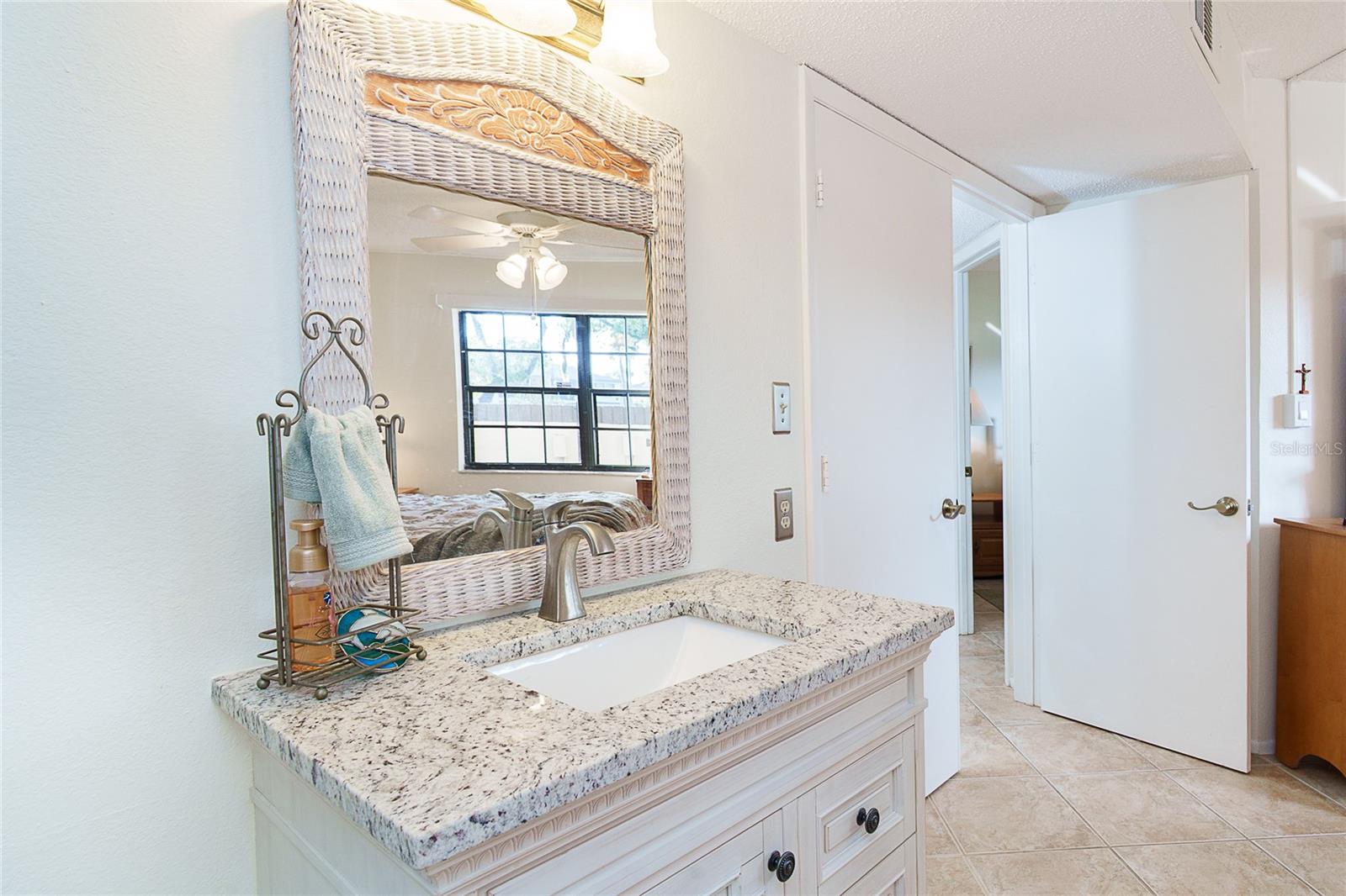 OAKES 03 - Residential